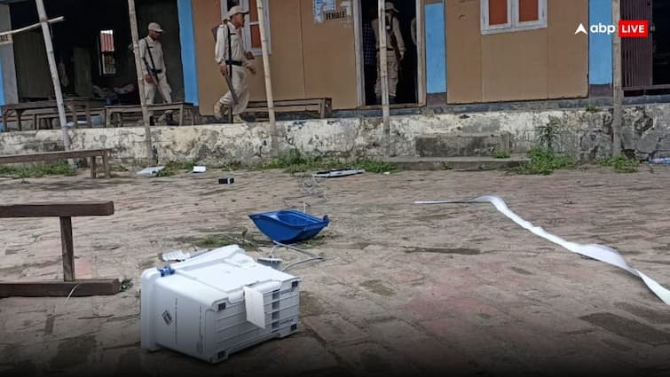 Manipur Riots Police arrested three persons in connection with a firing incident Lok sabha election 2024 Manipur: पोलिंग बूथ पर फायरिंग के मामले में मणिपुर पुलिस की बड़ी कार्रवाई, तीन आरोपी पकड़े, पिस्टल भी बरामद