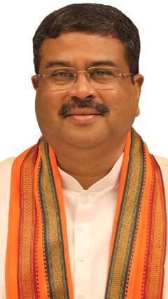 Breaking: धर्मेंद्र प्रधान ने अग्निवीर अभ्यर्थियों के साथ बातचीत की | ABP Shorts