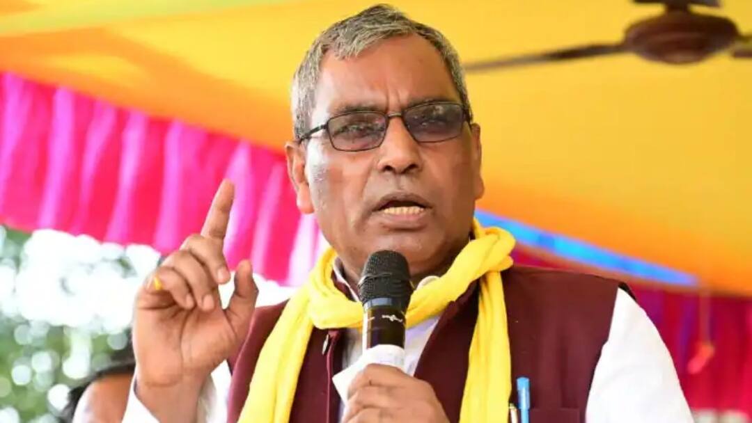 UP Lok Sabha Election Minister OP Rajbhar took a dig Rahul Gandhi Akhilesh Yadav said both children I am more discussed ann UP Lok Sabha Election 2024: मंत्री ओपी राजभर ने राहुल-अखिलेश पर कसा तंज, बोले- 'दोनों बच्चे से ज्यादा चर्चा तो मेरी है'