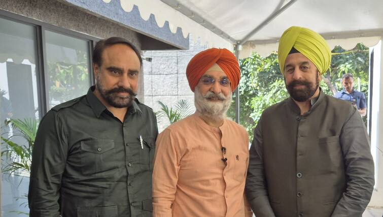 BJP national spokesperson RP Singh reached Guru Nagar Amritsar ਭਾਜਪਾ ਨੇ ਪੰਜਾਬ ਚ ਮਘਾਈ ਲੋਕ ਸਭਾ ਚੋਣਾਂ ਦੀ ਮੁਹਿੰਮ