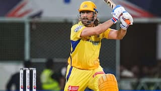 CSK vs MI: धोनी ने की लखनऊ में गेंदबाजों की जमकर धुलाई, 311 के स्ट्राइक रेट से बनाए रन