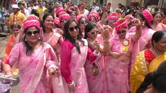 बैंड और डीजे पर नाचते गाते निकाली महावीर जयंती की रथ यात्रा, जगह - जगह पुष्प वर्षा कर हुआ स्वागत