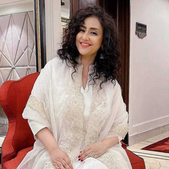 Renowned for her performances in iconic films like 'Bombay,' 'Gupt,' and '1942: A Love Story,' Manisha Koirala recently graced her Instagram followers with glimpses from the promotions of her upcoming series.