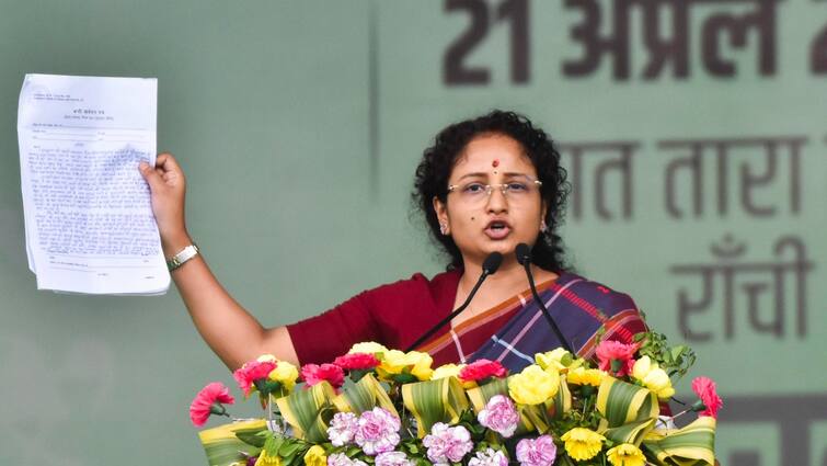 Ulgulan Nyay Rally I.N.D.I.A Bloc Kalpana Soren Hemant Soren message Arvind Kejriwal arrest 'Won't Allow Democracy To Fail': Kalpana Soren Quotes Hemant's Message From Jail At 'Ulgulan Nyay' Rally