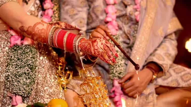 Supreme Court: Hindu Marriages Invalid Without Ceremonies? Marriage Certificate Not Enough? 'સાત ફેરા વિના હિંદુ લગ્ન માન્ય નહી',  લગ્ન પર સુપ્રીમ કોર્ટનો મોટો નિર્ણય