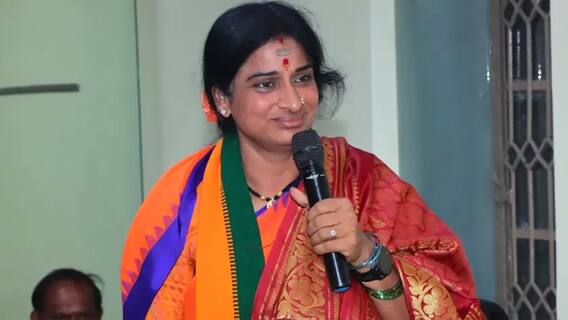 Hyderabad MP Candidate Madhavi Latha | రుద్రశ్లోకంతో శివభక్తి చాటుకున్న మాధవీలత | ABP Desam