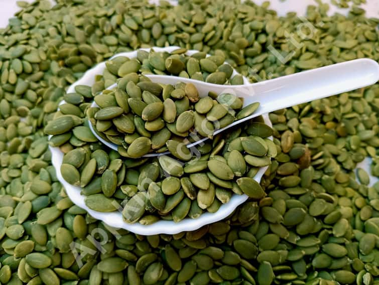 daily eat two spoon Pumpkin Seeds to know its benefit Pumpkin Seeds Benefits: રોજ 2 ચમચી સીડસના સેવનના ગજબ ફાયદા, શરીર પર થાય છે આ જાદુઇ અસર