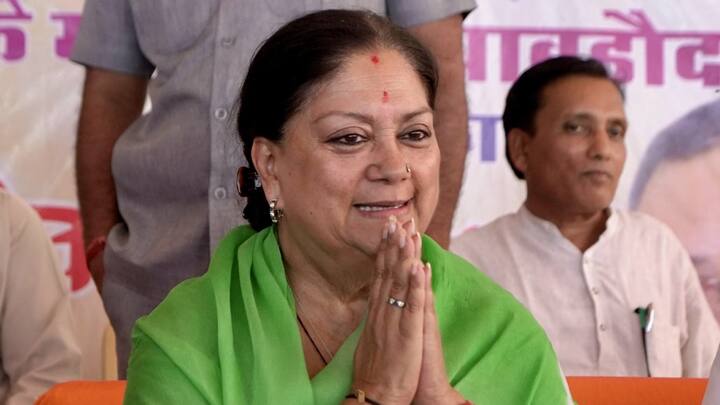 Rajasthan Lok Sabha Elections 2024 Vasundhara Raje Targets Ashok Gehlot on Jhalawar Baran seat झालावाड़ में वसुंधरा राजे का बड़ा बयान- 'यहां से मेरा तीन पीढ़ियों का रिश्ता, गहलोत आएं या...'