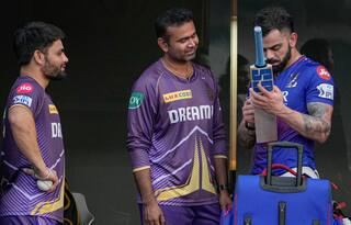 KKR vs RCB: रिंकू ने तोड़ा कोहली का बल्ला, फिर मांगा नया तो देखें कैसे किया रिएक्ट