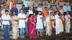 चुनाव के बीच वाराणसी पहुंचे चिराग पासवान, मां गंगा की पूजा करते आए नजर, देखें तस्वीरें