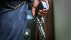 मुरैना में बड़ी वारदात, कांग्रेस उम्मीदवार के भाई के काफिले पर चलीं 8 गोलियां, गुंडई में एक घायल