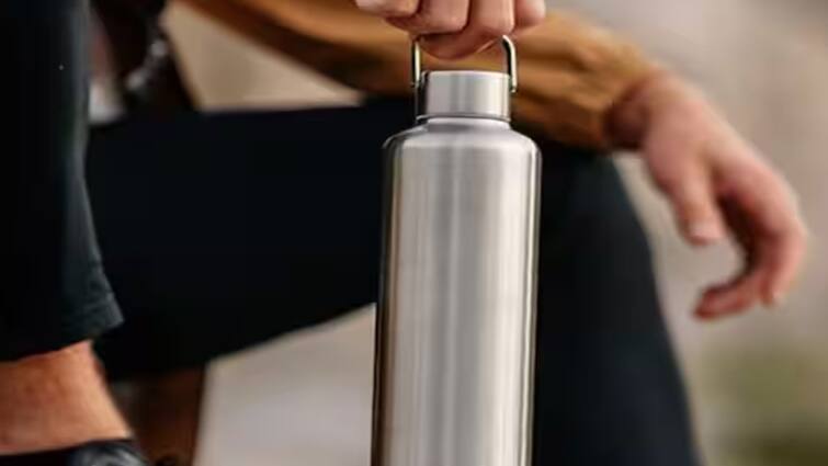 Water Bottle Rules: Water bottles may be impacted as BIS standards to be enforced soon BIS Standards: બદલવા જઇ રહી છે તમારી પાણીની બોટલ, જલદી લાગુ થશે નવા નિયમો