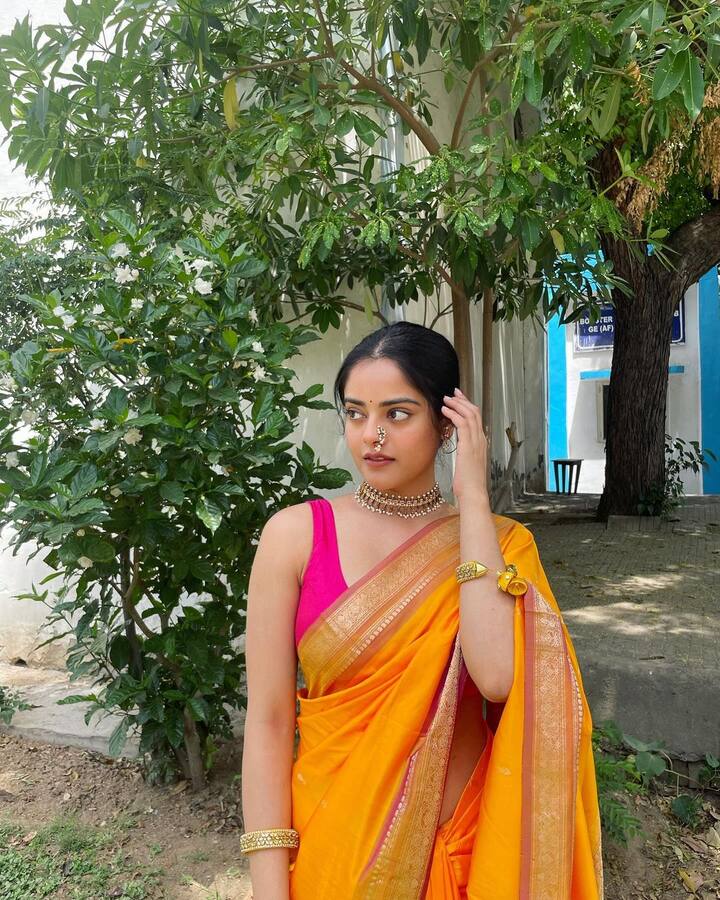 ఆ తర్వాత ‘అనగనగా ఓ ప్రేమకథ’ సినిమాలో నటించింది. Photo Credit: Riddhi Kumar/Instagram