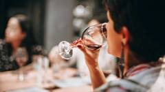 Wine: ஒயின் குடிப்பதில் நன்மைகள் இருக்கிறதா?இதைப் படிங்க!