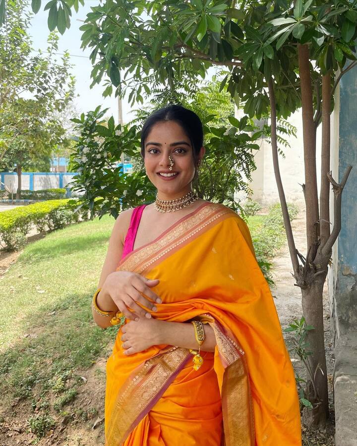 ప్రభాస్ పాన్ ఇండియా మూవీ ‘రాధేశ్యామ్‘లోనూ కనిపించింది. Photo Credit: Riddhi Kumar/Instagram