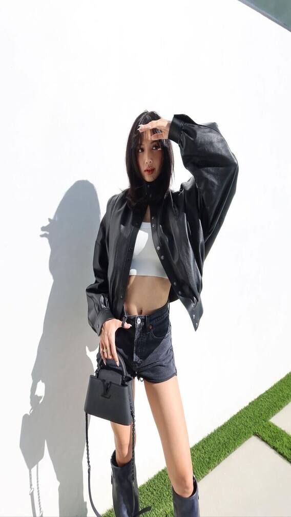 Blackpink's Lisa Goes Back To Basics For Coachella 2024