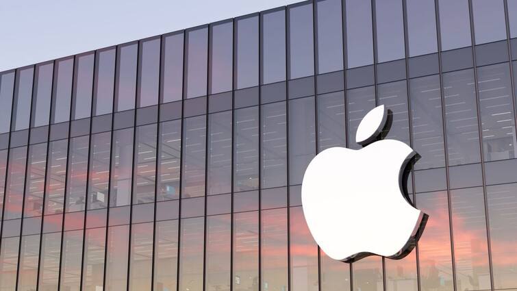 Apple May Hire Over 5,00,000 Employees In India over the next 3 years Apple Jobs: ఆపిల్‌ సంస్థ బంపరాఫర్ - భారత్‌లో వచ్చే మూడేళ్లలో 5 లక్షల ఉద్యోగాలు!