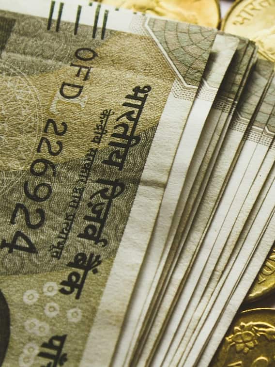 मृत व्यक्ति के बैंक खाते से पैसे कौन निकाल सकता है?