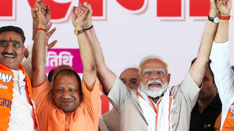 Lok Sabha Elections 2024 BJP Narendra Modi Uttar Pradesh CM Yogi Adityanath Aligarh Congress Samajwadi Party WATCH: PM Modi Lauds UP CM Adityanath As He Remarks, ‘Those Who Identify Yogi Only With Bulldozer…’