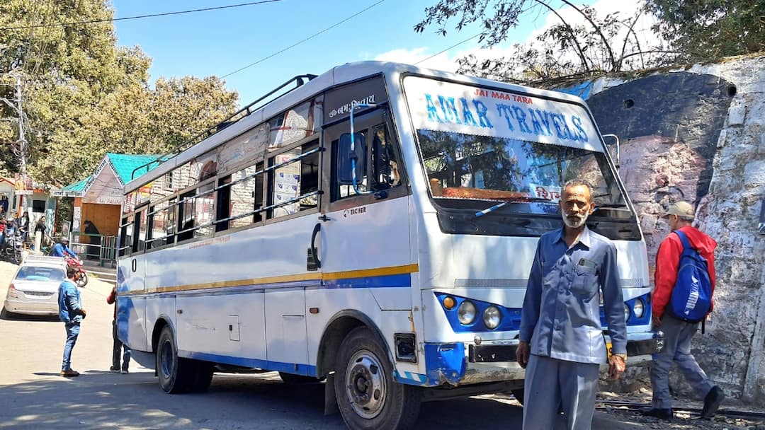 600 HRTC BUSES WILL NOT GO TO PUNJAB ਪੰਜਾਬ ਦੇ ਬੱਸ ਅੱਡਿਆਂ 'ਤੇ ਨਹੀਂ ਜਾਣਗੀਆਂ ਹਿਮਾਚਲ ਦੀਆਂ ਬੱਸਾਂ, ਅੰਮ੍ਰਿਤਸਰ ਹਮਲੇ ਤੋਂ ਬਾਅਦ ਸਰਕਾਰ ਦਾ ਫੈਸਲਾ