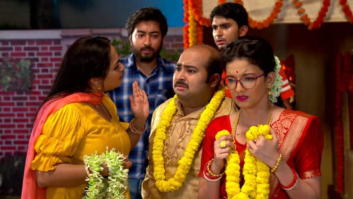 কালার্স বাংলার জনপ্রিয় ধারাবাহিক 'সোহাগ চাঁদ'-এ এবার দেখানো হবে 'কোর্টরুম কমেডি'। ঠিক কী ঘটতে চলেছে সেখানে?