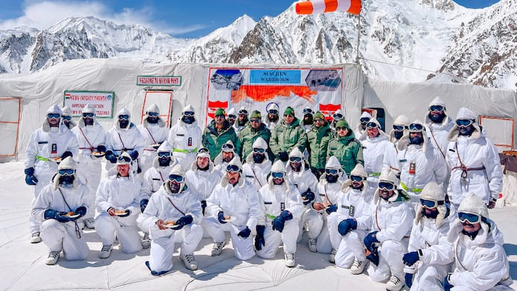 Union Minister Defence Minister Rajnath Singh Visits Siachen Base Camp Kumar Post Said It Is Capital Of Valour Bravery 'Capital Of Valour & Bravery,' Says Rajnath Singh As He Visits Soldiers At Siachen