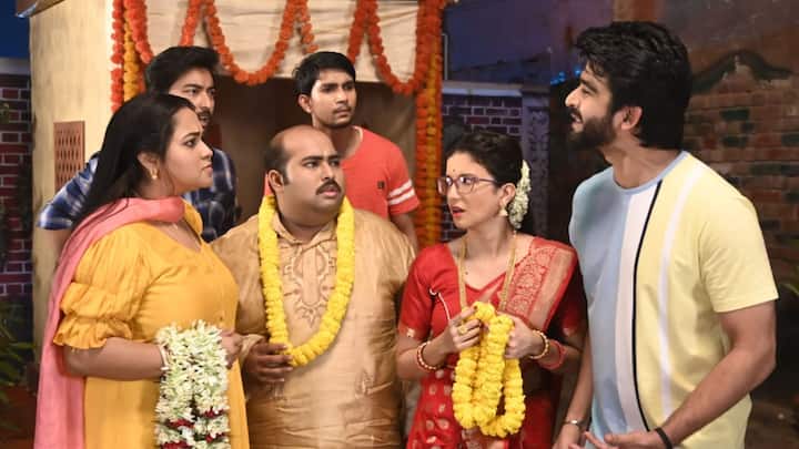 অর্ণ ও খোয়াইয়ের বিচ্ছেদ হয়। কিন্তু সে আবার ফিরে এসেছে বহু বছর পর এবং সঙ্গে একটি দাবি নিয়ে এসেছে - মেয়ে কোপাইয়ের কাস্টডি চাই তার। কী হবে এবার?