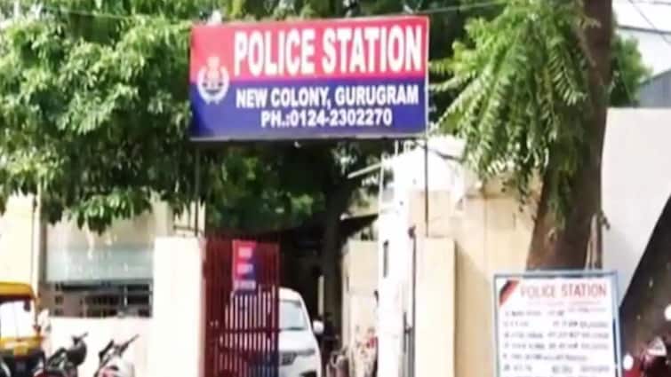 Gurugram crematorium wall collapse case 3 member of panel arrested ann गुरुग्राम में प्रधान समेत तीन लोग गिरफ्तार, श्मशान घाट की दीवार गिरने से 5 लोगों की हुई थी मौत