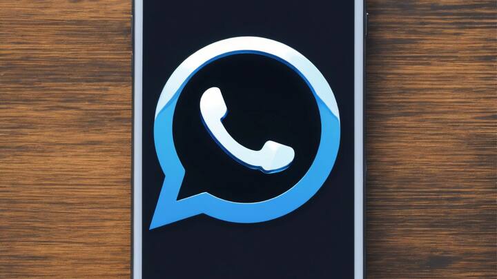 अगर आप हिंदी में वॉट्सऐप को इस्तेमाल करना चाहते हैं तो इसके लिए आपको कुछ स्टेप्स फॉलो करने होंगे. इसके लिए आपको वॉट्सऐप ओपन कर टॉप राइट कॉर्नर पर जाना होगा. यहां आपको तीन डॉट पर क्लिक करना होगा. इसके बाद आपको सेटिंग्स पर जाना है.