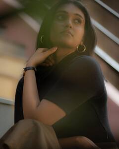 Rinku Rajguru: पुरस्कार सोहळ्यात बोल्ड लूक करणं रिंकू राजगुरूला चांगलच महागात पडलं; चाहते नाराज!