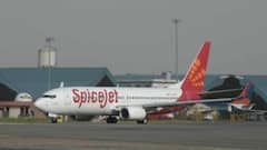 SpiceJet Passengers Voice Anger Over Flight Overbooking Fiasco; Airline Responds