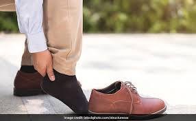 Smelly Shoes Bad smell comes from shoes follow these tips Smelly Shoes:  ਜੁੱਤੀਆਂ ਤੋਂ ਆਉਂਦੀ ਹੈ ਗੰਦੀ ਬਦਬੂ, ਤਾਂ ਇਹ ਟਿਪਸ ਅਪਣਾਓ