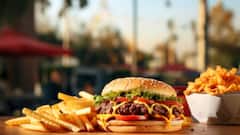 भारत की इन जगहों पर मिलता है बेस्ट स्ट्रीट फूड, नाम सुनकर मुंह में आ जाएगा पानी