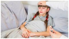 बुखार में आप भी अपने बच्चे को देते हैं पेरासिटामोल तो जानें, देने से पहले किन बातों का रखें ख्याल