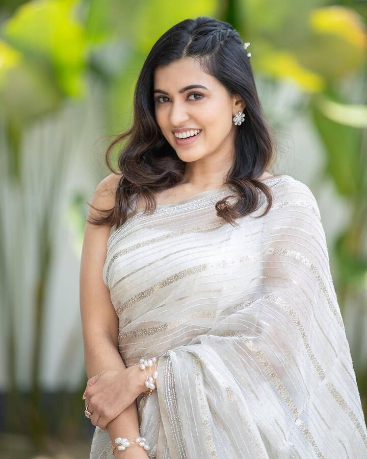 புன்னகைப்பூ அஞ்சு..