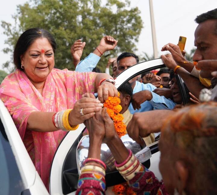 बीजेपी के 'अबकी बार 400 पार' के नारे को लेकर वसुंधरा राजे ने कहा कि मुझे पूरा विश्वास है कि हमारी पार्टी 400 से ज्यादा सीटें लेकर आएगी.