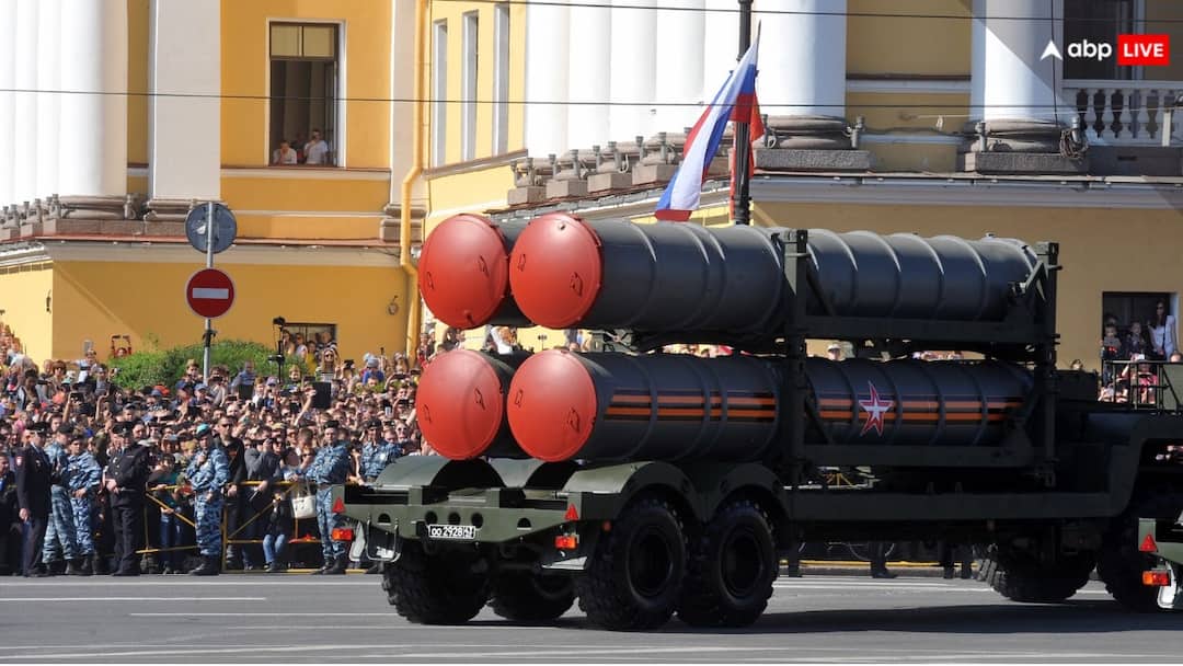 S-400 Missile Delivery: बढ़ेगी दुश्मनों की टेंशन! अगले साल तक रूस देगा दो और S-400 मिसाइल सिस्टम, मजबूत होगा भारत एयर डिफेंस सिस्टम Russia to supply remaining two regiments of S-400 missile systems to India by next year S-400 Missile Delivery: बढ़ेगी दुश्मनों की टेंशन! अगले साल तक रूस देगा दो और S-400 मिसाइल सिस्टम, मजबूत होगा भारत एयर डिफेंस सिस्टम