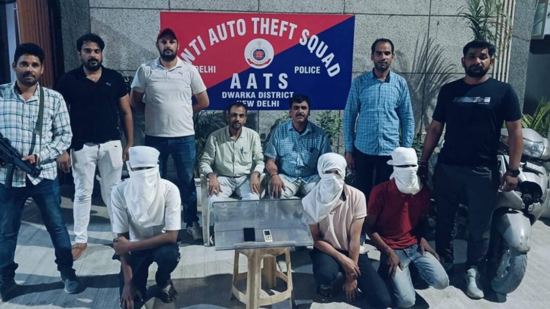 गैंगस्टरों के वीडियो देखकर इलेक्ट्रिशियन ने ऐसे बनाई थी बिजनेसमैन से उगाही की योजना, पांच गिरफ्तार Delhi Crime five including electrician arrested in ransom case from businessman ANN गैंगस्टरों के वीडियो देखकर इलेक्ट्रिशियन ने ऐसे बनाई थी बिजनेसमैन से उगाही की योजना, पांच गिरफ्तार