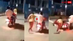 इसे कहते हैं इंस्टेंट कर्मा...शख्स से मजाक करने के चक्कर में बुरे फंसे बाइक सवार, देख कर नहीं रुकेगी हंसी