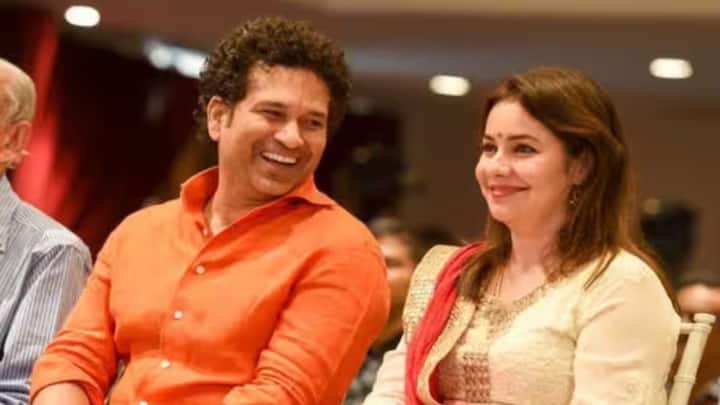 Sachin and Anjali soon became friends and a meeting at a friend's house brought them closer.  Anjali used to be a medical student at that time.  He started learning cricket to understand Sachin.