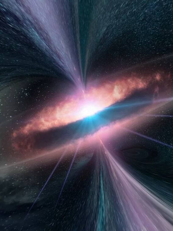 क्या होता है ब्लैक होल, इसमें चल जाए तो क्या होगा?