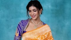 Lakshmi Manchu Latest Photos : మంచు లక్ష్మీకి చీరలంటే చాలా ఇష్టమట.. తన న్యూ బ్లౌజ్ డిజైన్ చూశారా?