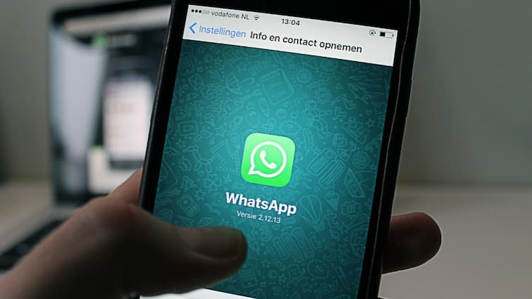 WhatsApp added a new bar just above the WhatsApp logo to mute and dismiss calls whatsapp new feature अब आसानी से कॉल को कर सकते हैं Mute या Dismiss, Whatsapp ने अपडेट किया नया फीचर