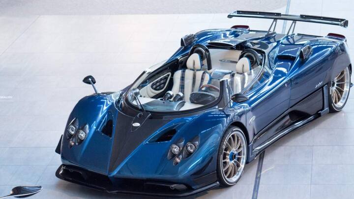 पगानी ज़ोंडा एचपी बरचेट्टा (Pagani Zonda HP Barchetta) भी मोस्ट एक्सपेंसिव कारों की लिस्ट में है. ये कार 3.4 सेकंड में 0 से 100 किलोमीटर प्रति घंटा की रफ्तार से दौड़ सकती है.