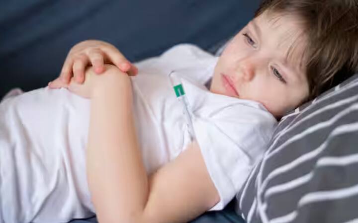 ਦਵਾਈ ਦੇਣ ਦਾ ਸਮਾਂ ਸਹੀ ਰੱਖੋ: ਦਿਨ ਵਿੱਚ ਚਾਰ ਵਾਰ ਤੋਂ ਵੱਧ ਵਾਰ ਪੈਰਾਸੀਟਾਮੋਲ ਨਾ ਦਿਓ। ਆਮ ਤੌਰ 'ਤੇ ਇਹ ਹਰ 4 ਤੋਂ 6 ਘੰਟਿਆਂ ਵਿੱਚ ਇੱਕ ਵਾਰ ਦਿੱਤੀ ਜਾ ਸਕਦੀ ਹੈ।