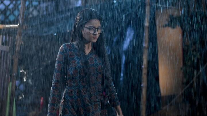 ধারাবাহিকের গল্প অনুযায়ী রসুলপুর থানায় একটি নিখোঁজ মেয়ের কেস আসে। সেই মেয়েকে খুঁজতে যায় মঞ্জু।