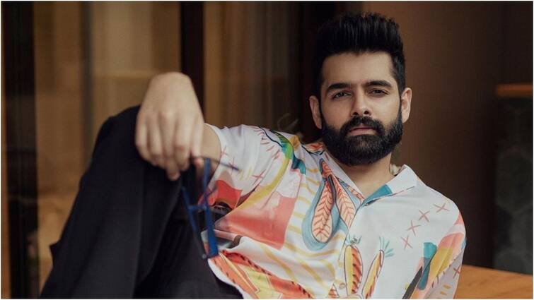 Ram Pothineni doing Double Ismart on profit sharing basis not charging any remuneration Ram Pothineni: రెమ్యూనరేషన్ తీసుకోవట్లేదు... ప్రాఫిట్ షేరింగ్ బేసిస్ మీద సినిమా చేస్తున్న రామ్!