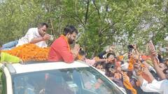 काराकाट में पवन सिंह ने रोड शो में दिखाया अपना जलवा, तस्वीरों में देखिए बेकाबू भीड़