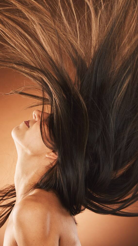 సమ్మర్​లో హెయిర్ డ్యామేజ్ కాకుండా ఇలా కాపాడుకోండి