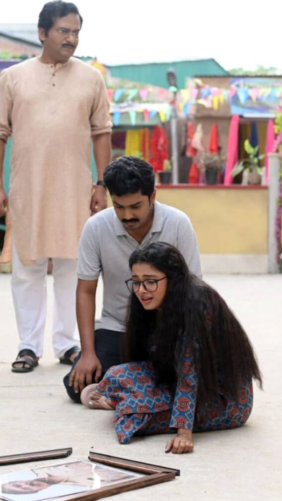 ভোটের প্রার্থী জড়িত বেআইনি কাজে, প্রমাণ করতে পারবে 'কনস্টেবল মঞ্জু'?